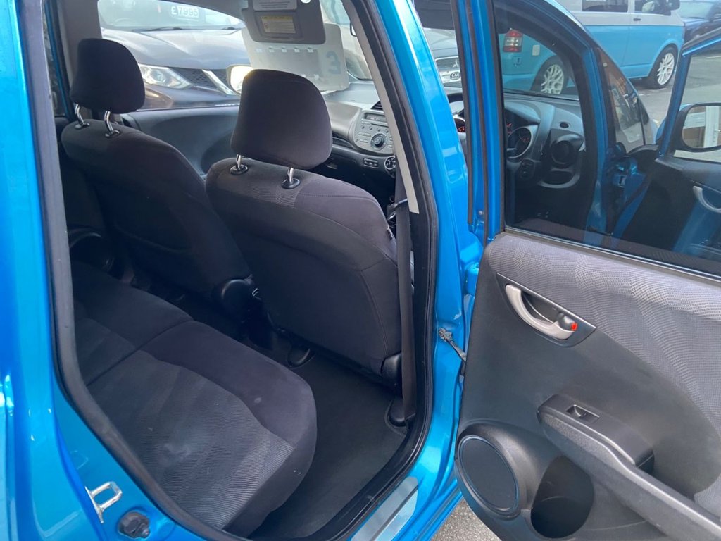 Used Honda Jazz 2010 for sale - 77056328: Photo 15