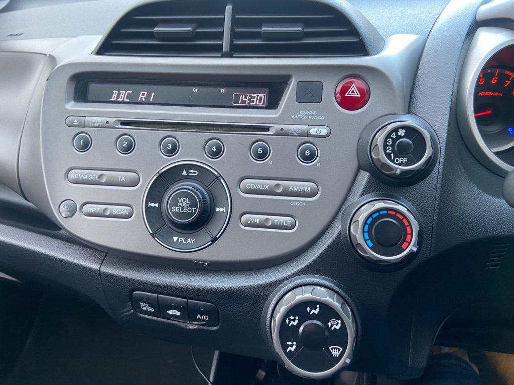 Used Honda Jazz 2010 for sale - 77056328: Photo 21