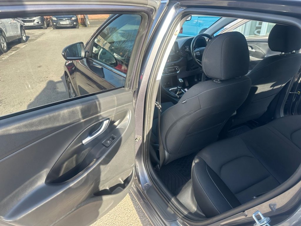 Used Hyundai i30 2017 for sale - 78044219: Photo 15