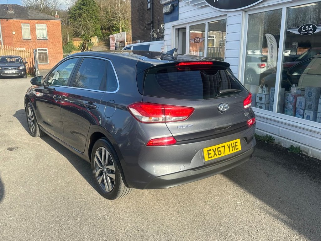 Used Hyundai i30 2017 for sale - 78044219: Photo 6