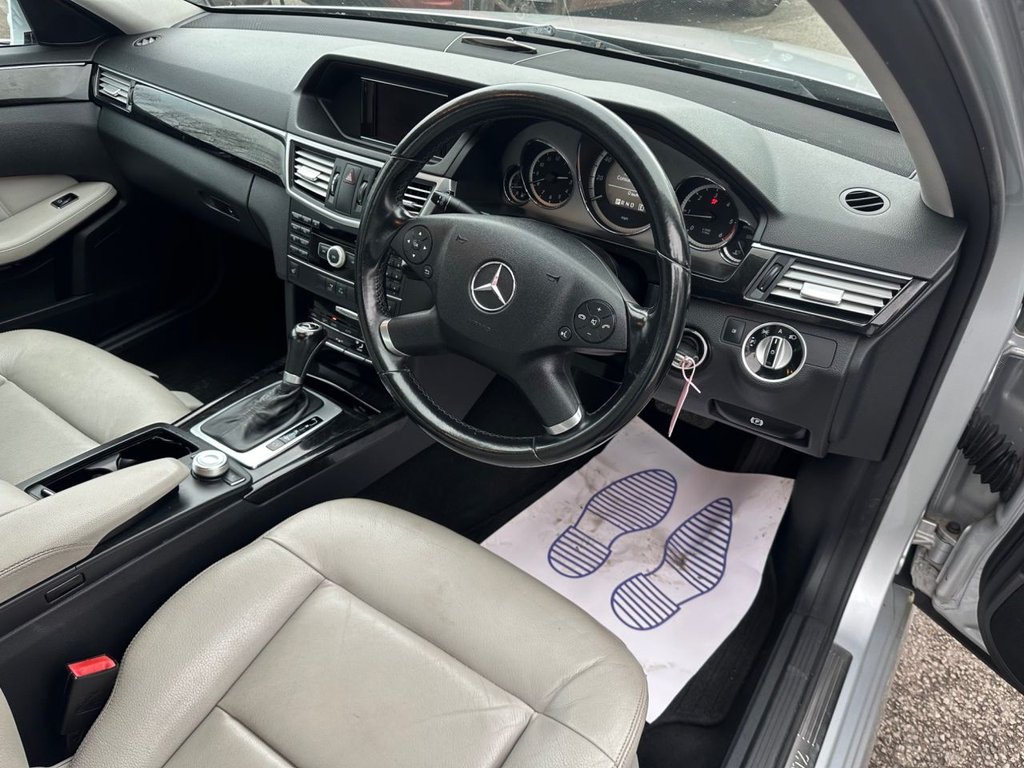 Used Mercedes-Benz E Class 2010 for sale - 76509893: Photo 14