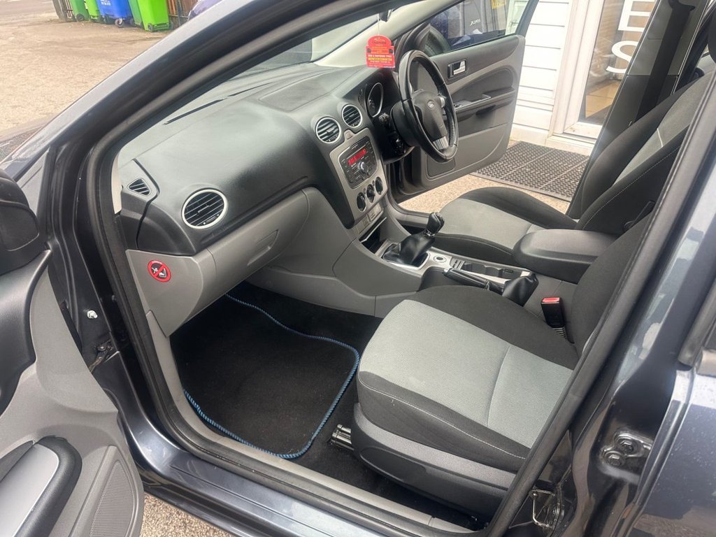 Used Ford Focus 2010 for sale - 77806175: Photo 11