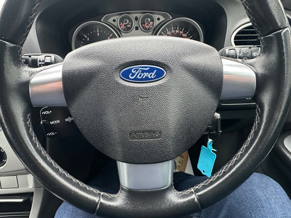 Used Ford Focus 2010 for sale - 77806175: Photo 17