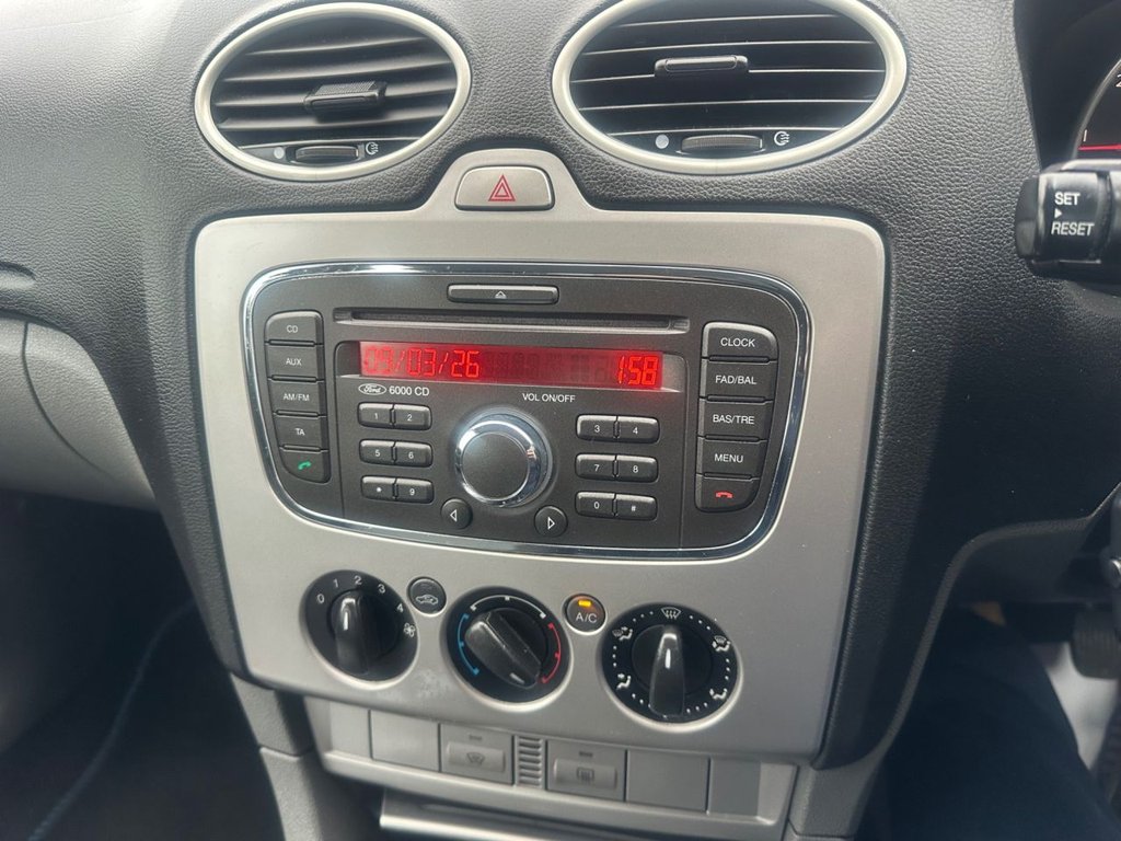 Used Ford Focus 2010 for sale - 77806175: Photo 19