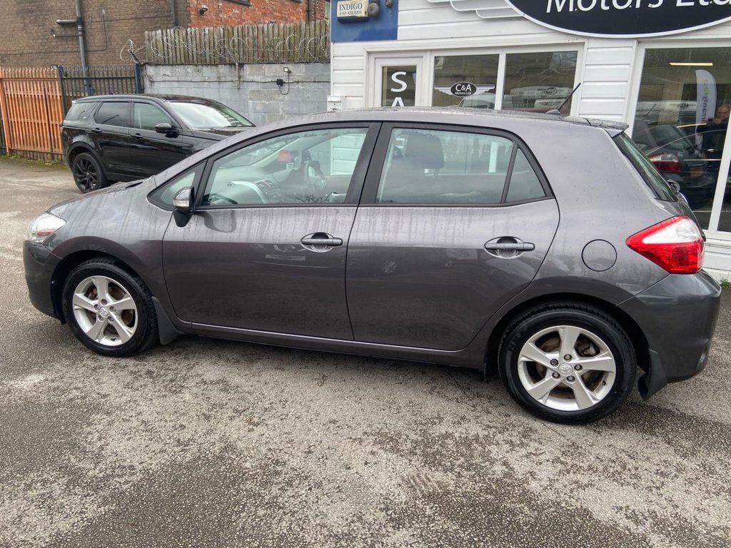 Used Toyota Auris 2010 for sale - 76203061: Photo 5