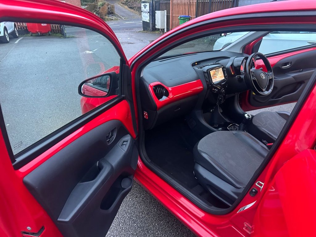 Used Toyota AYGO 2015 for sale - 76470416: Photo 15