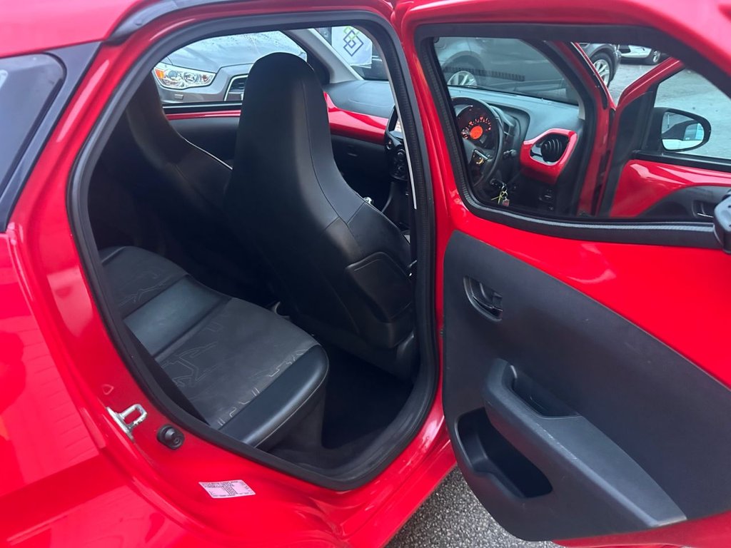 Used Toyota AYGO 2015 for sale - 76470416: Photo 17