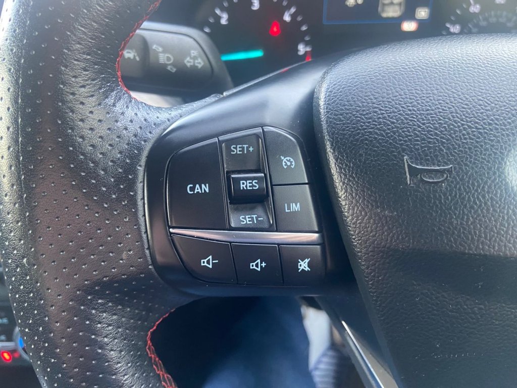 Used Ford Focus 2019 for sale - 76910227: Photo 20