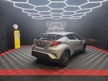 Used Toyota C-HR 2017 for sale - 78882915: Photo