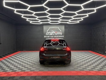 Used Volkswagen Golf 2016 for sale - 78073156: Photo