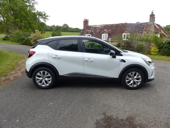 Used Renault Captur 2020 for sale - 79713301: Photo