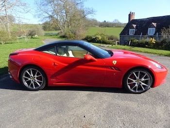 Used Ferrari California 2011 for sale - 79713292: Photo