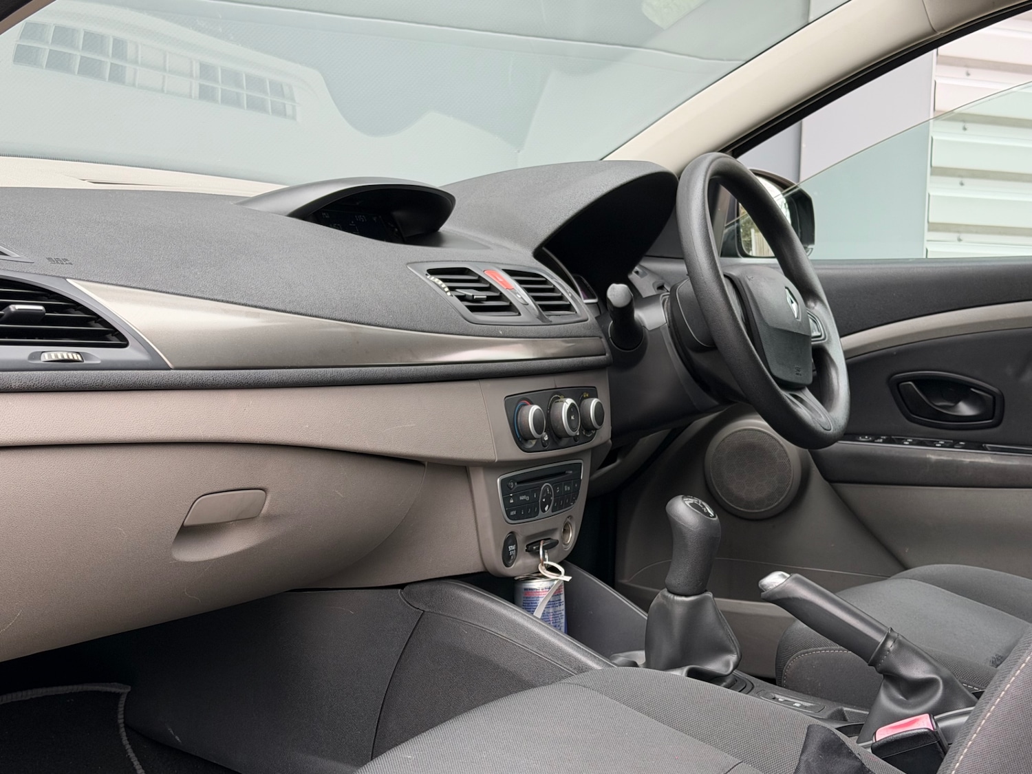 Used Renault Megane 2010 for sale - 77323928: Photo 7