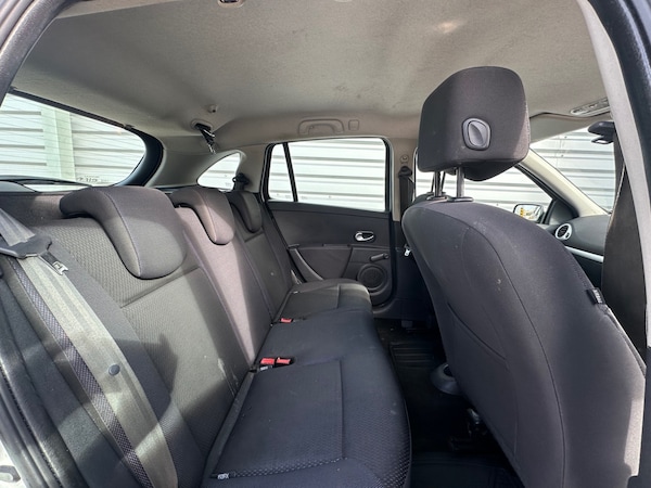 Used Renault Clio 2009 for sale - 76170822: Photo 13
