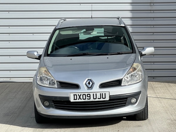 Used Renault Clio 2009 for sale - 76170822: Photo 2