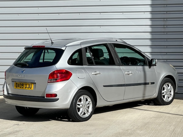 Used Renault Clio 2009 for sale - 76170822: Photo 5
