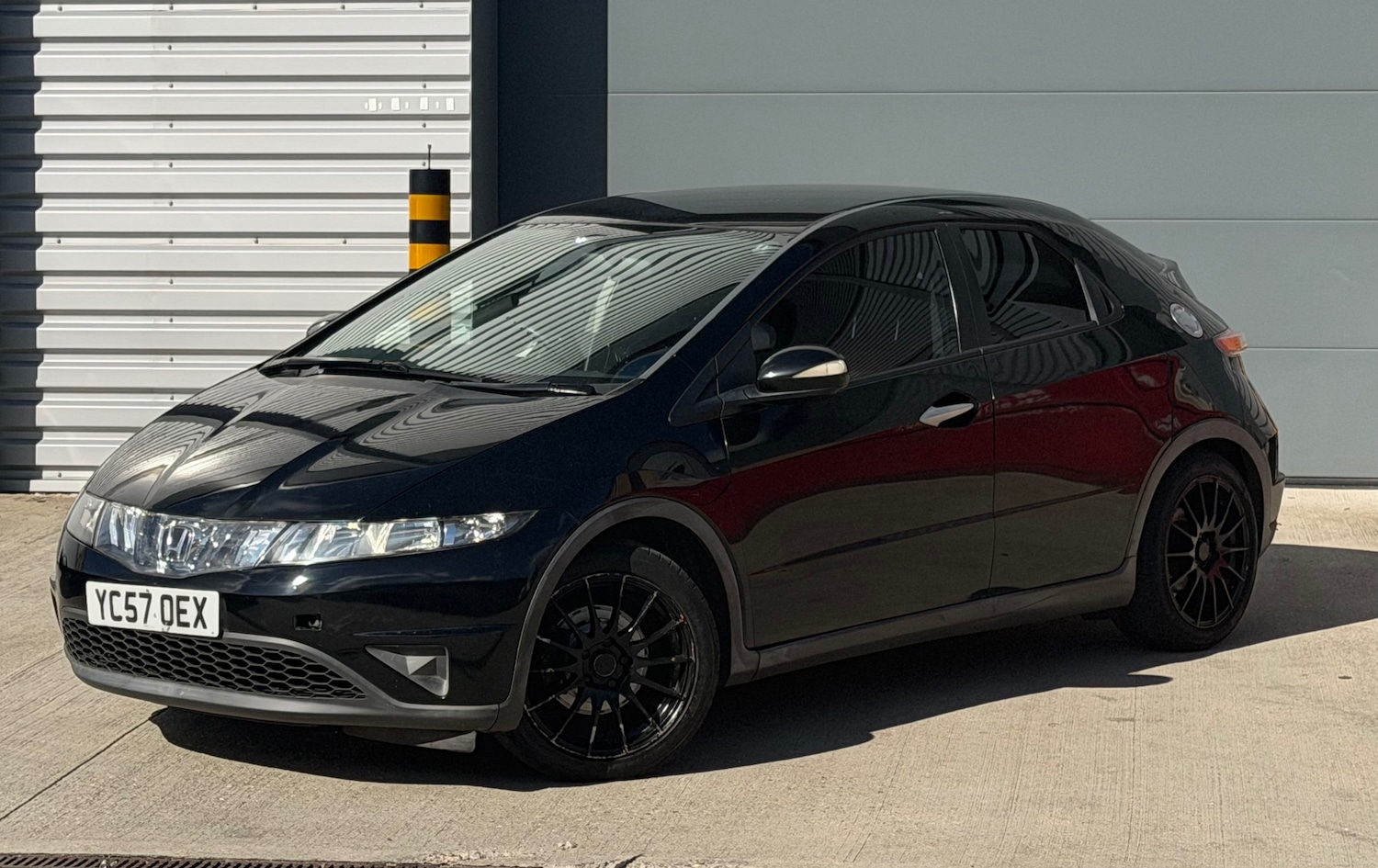 Used Honda Civic 2007 for sale - 78027462: Photo 2