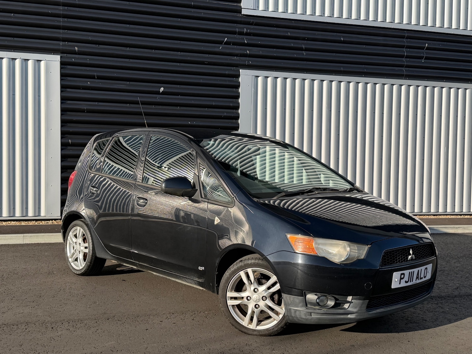 Used Mitsubishi Colt 2011 for sale - 77918236: Photo 2