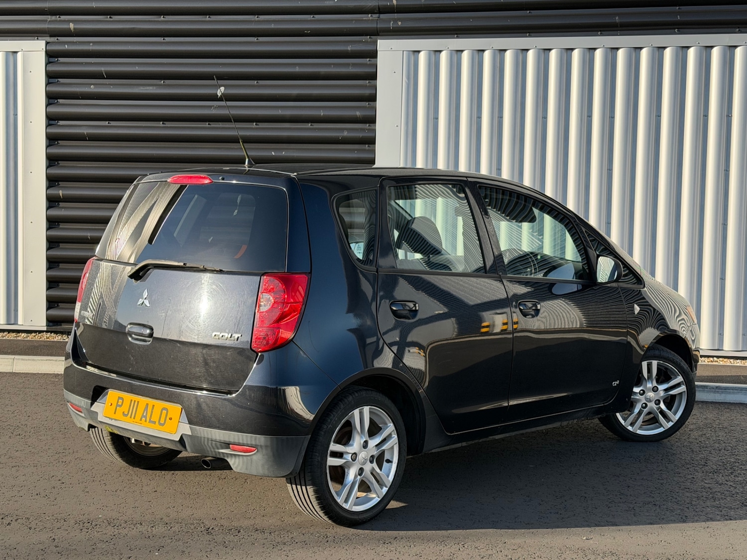 Used Mitsubishi Colt 2011 for sale - 77918236: Photo 3