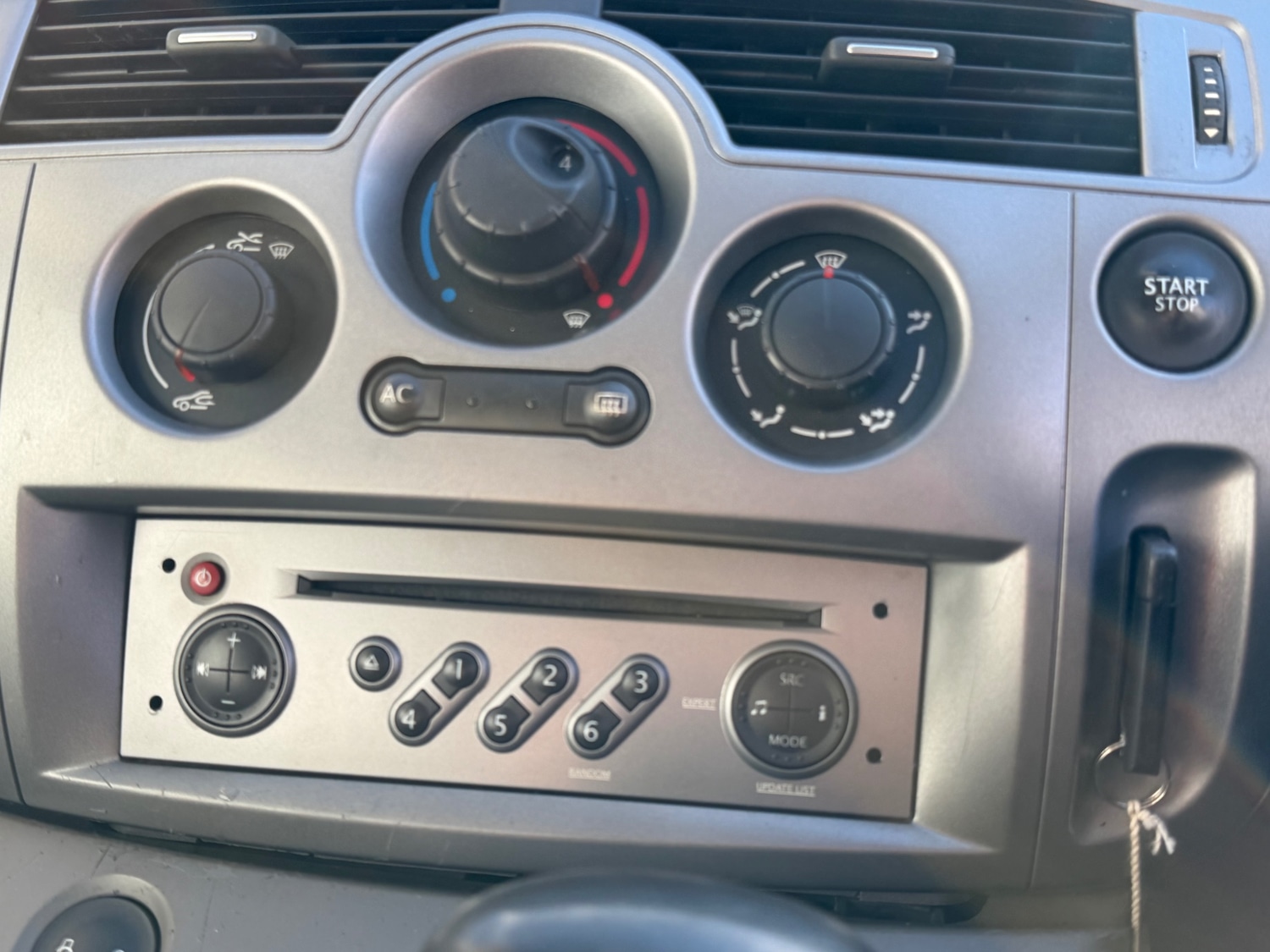 Used Renault Grand Scenic 2008 for sale - 76905479: Photo 9