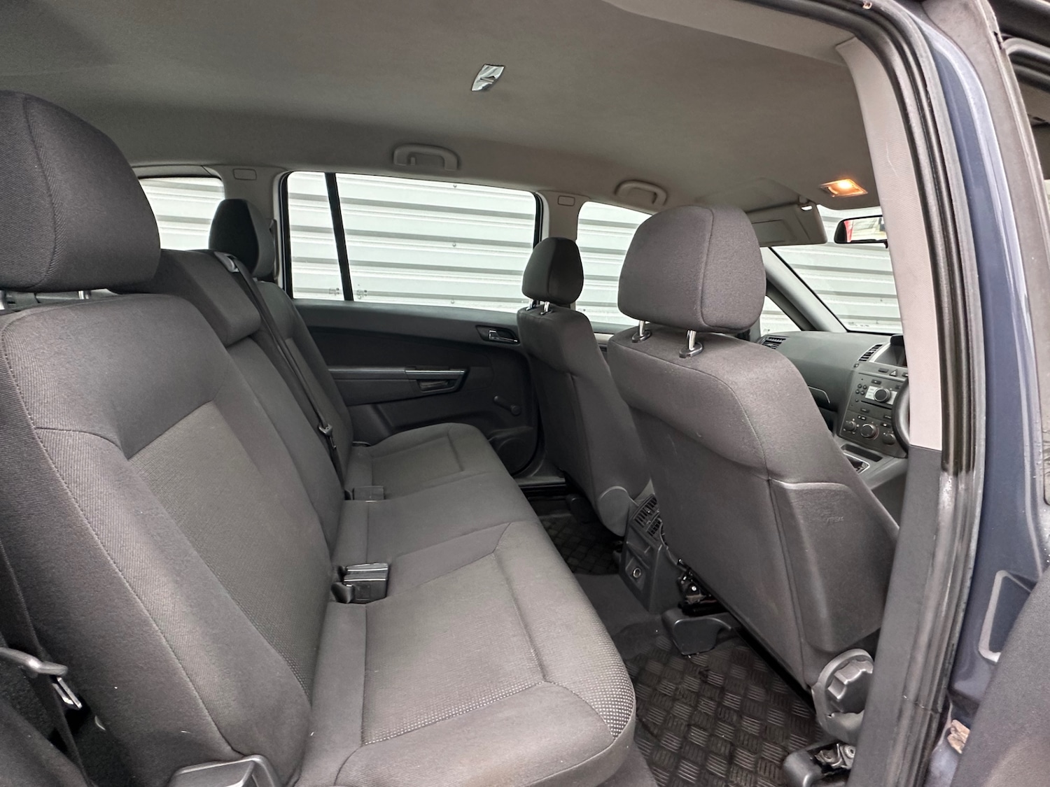 Used Vauxhall Zafira 2007 for sale - 76532209: Photo 12