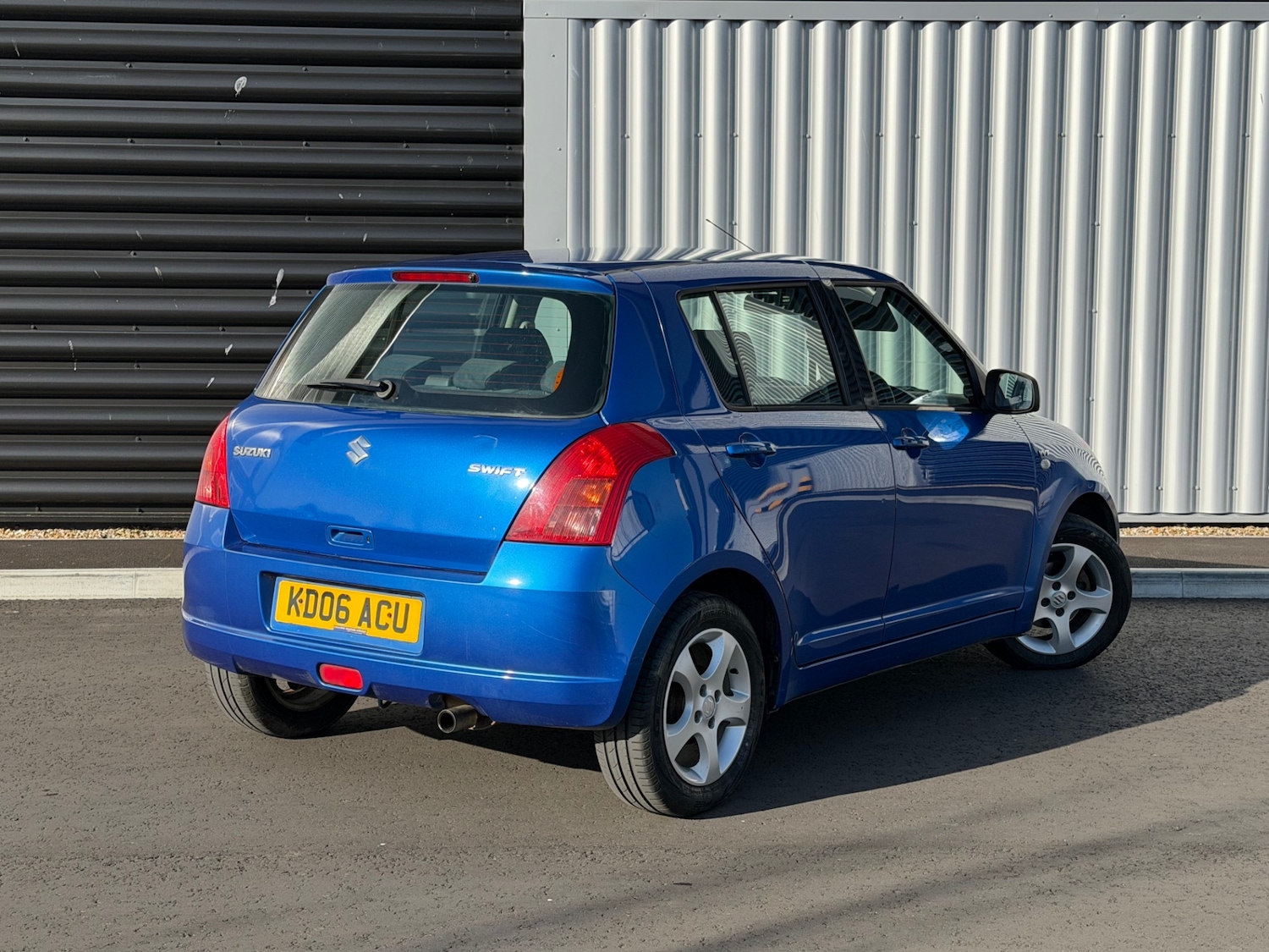 Used Suzuki Swift 2006 for sale - 77917836: Photo 4