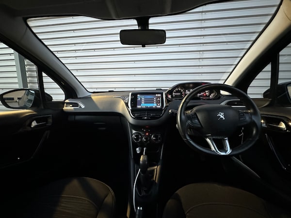 Used Peugeot 208 2017 for sale - 76332828: Photo 12