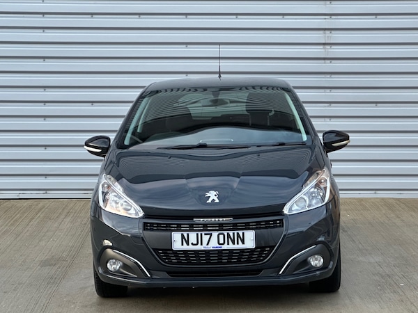 Used Peugeot 208 2017 for sale - 76332828: Photo 2
