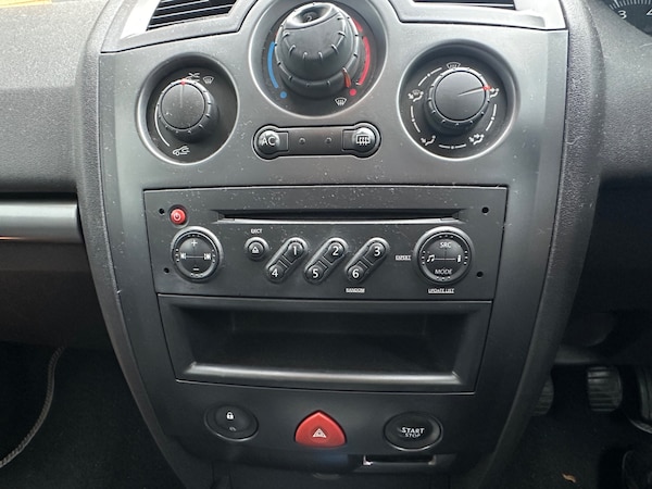 Used Renault Megane 2007 for sale - 76275224: Photo 12