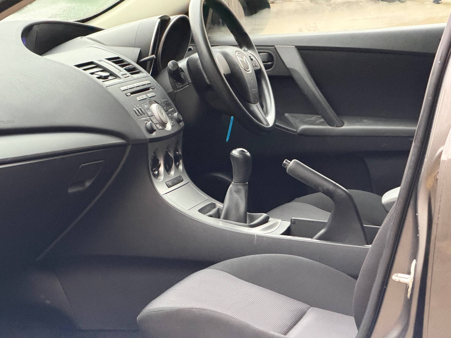 Used Mazda Mazda3 2009 for sale - 77247637: Photo 8