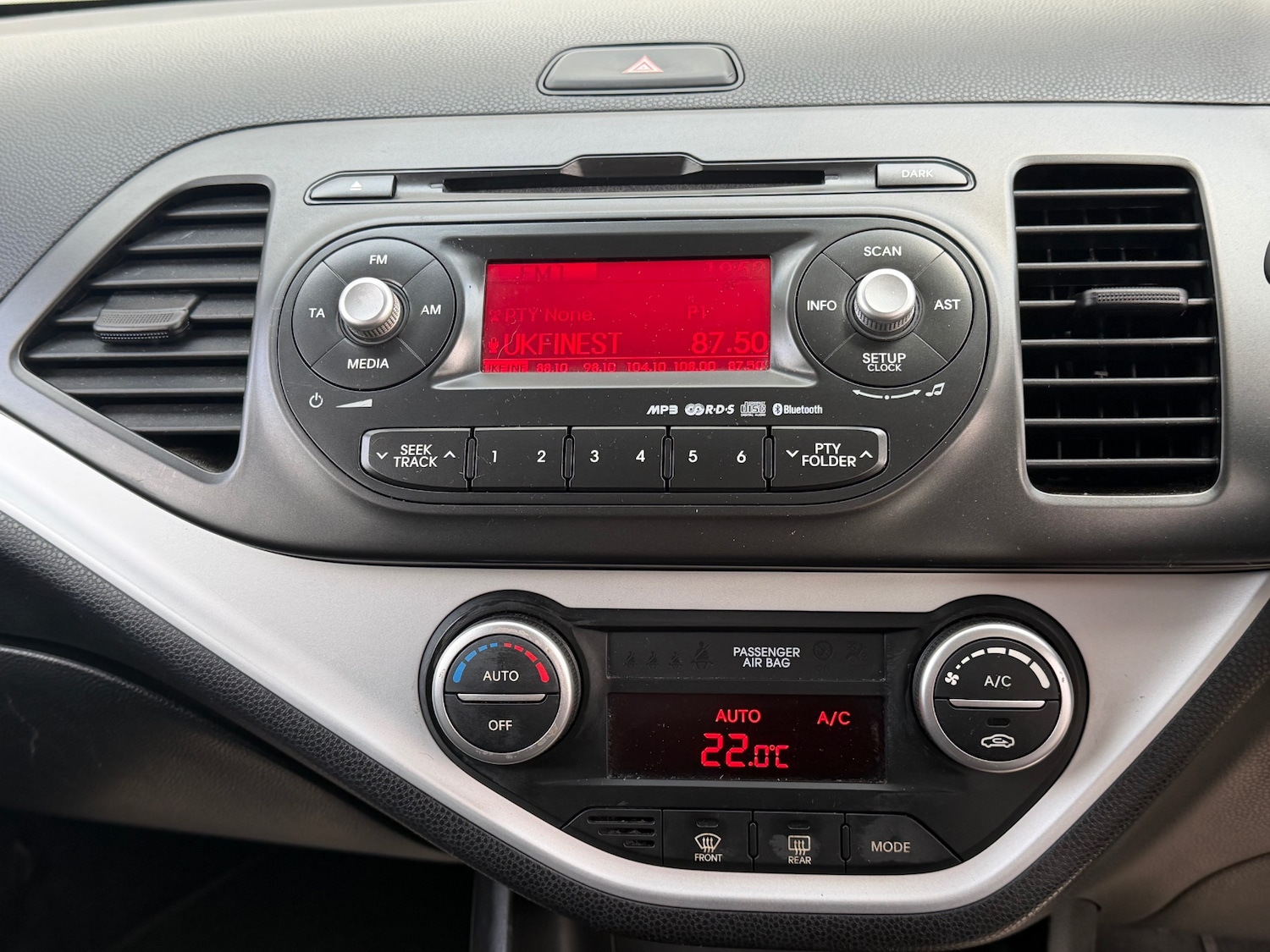 Used Kia Picanto 2011 for sale - 76904923: Photo 11