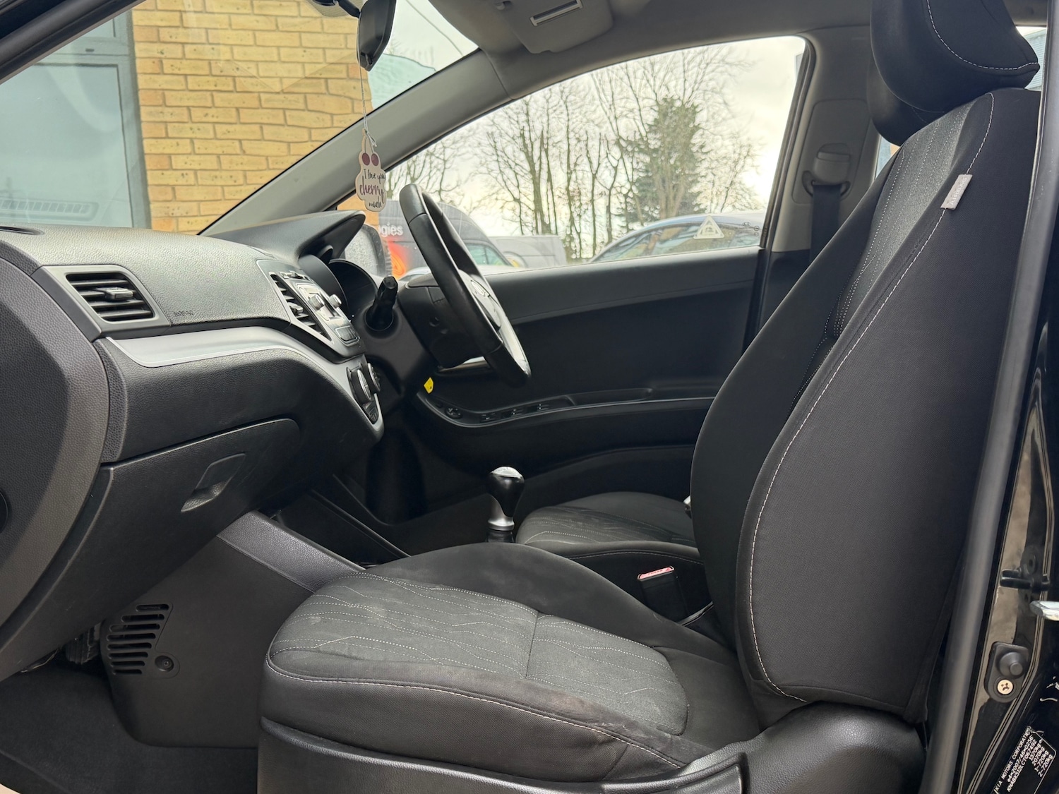 Used Kia Picanto 2011 for sale - 76904923: Photo 8