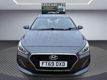 Used Hyundai i30 2020 for sale - 77687757: Photo
