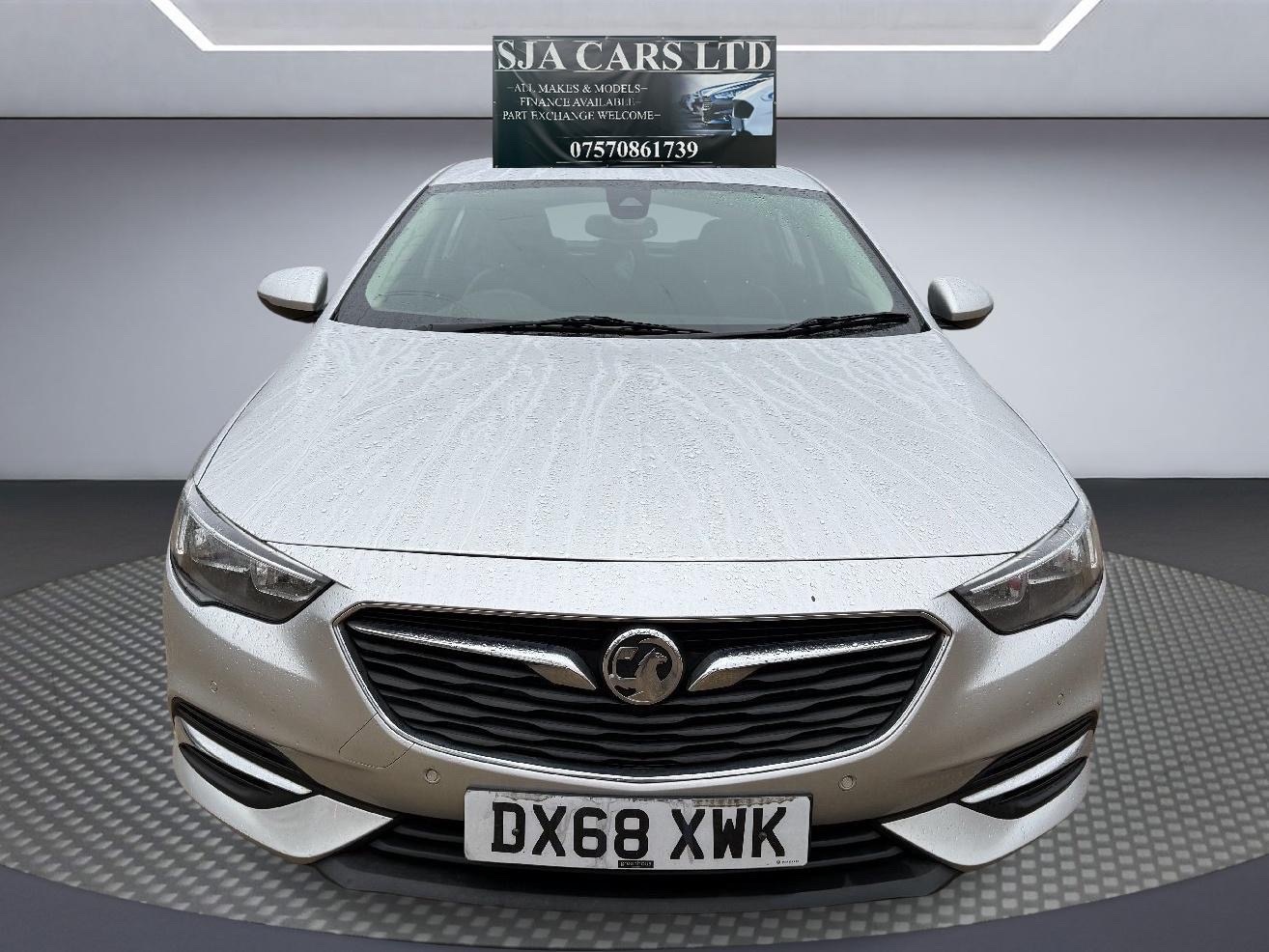 Used Vauxhall Insignia 2018 for sale - 77385630: Photo 2