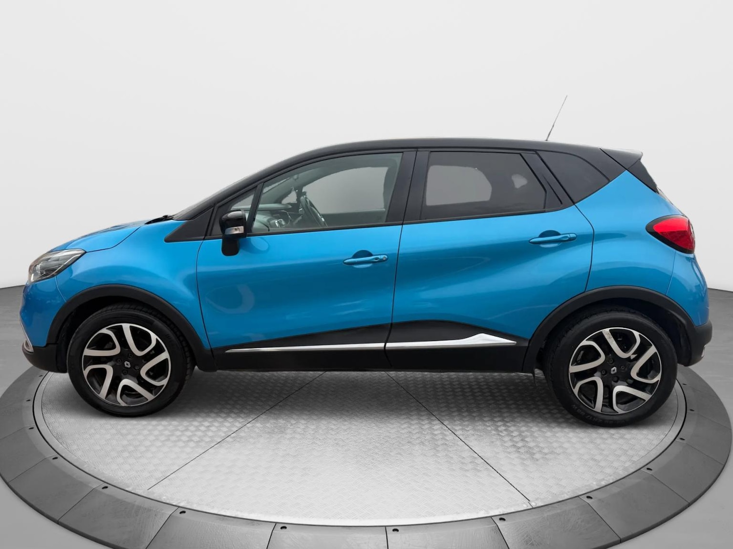 Used Renault Captur 2015 for sale - 78190660: Photo 8