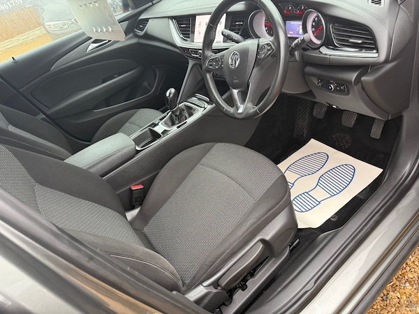 Used Vauxhall Insignia 2017 for sale - 76305801: Photo 12
