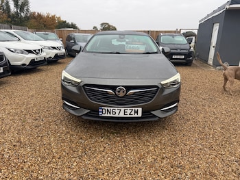 Used Vauxhall Insignia 2017 for sale - 76305801: Photo 3