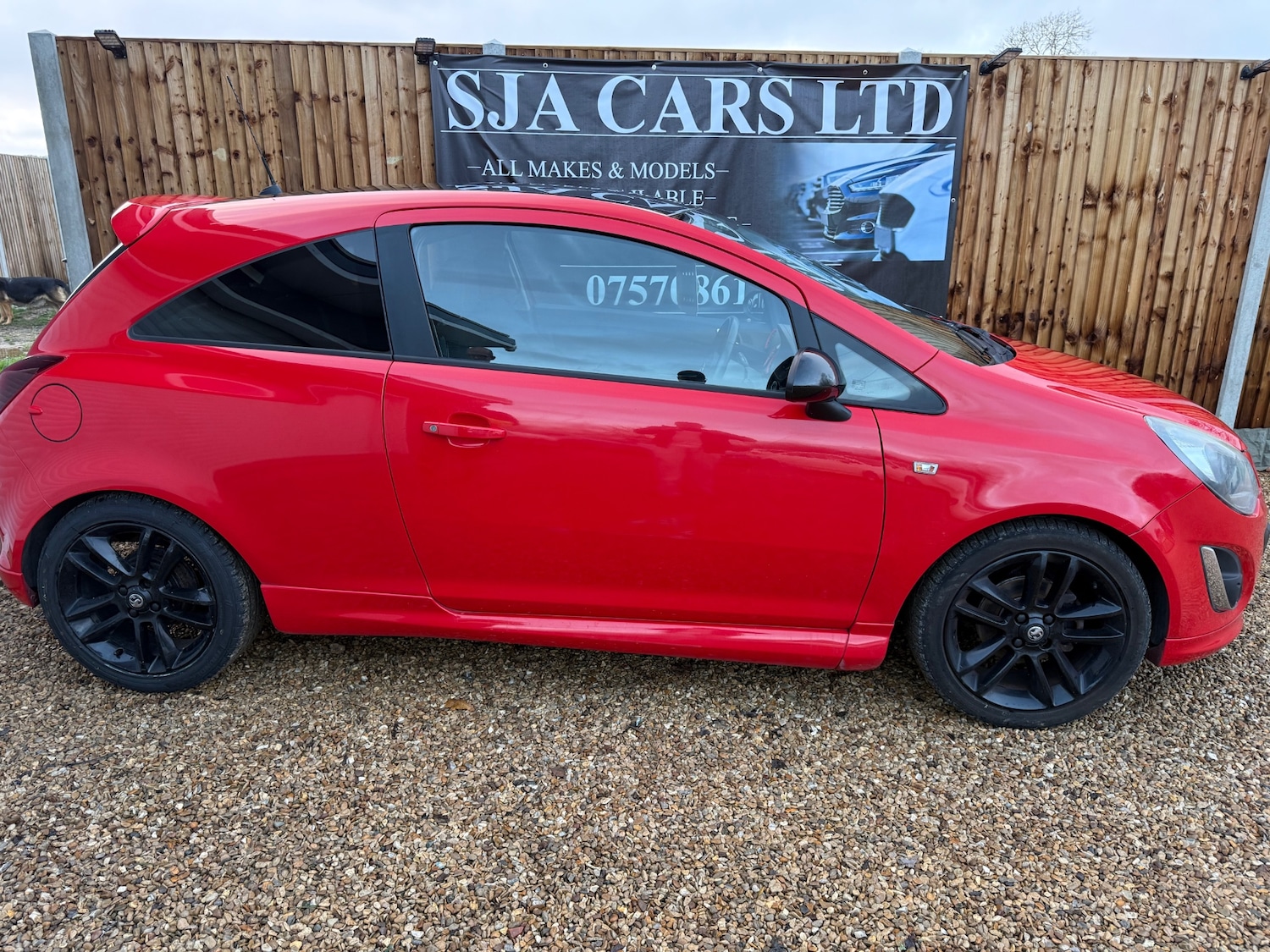 Used Vauxhall Corsa 2013 for sale - 76684584: Photo 1