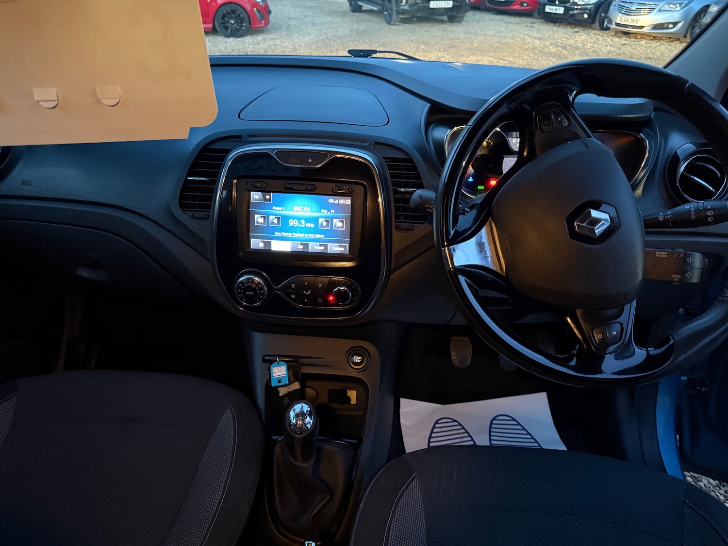 Used Renault Captur 2015 for sale - 76568210: Photo 10