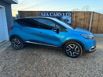 Used Renault Captur 2015 for sale - 76568210: Photo