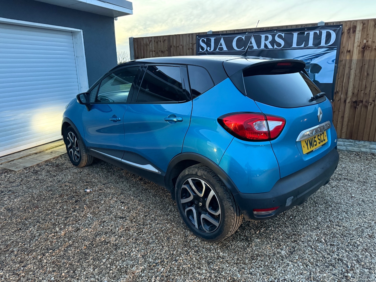 Used Renault Captur 2015 for sale - 76568210: Photo 6