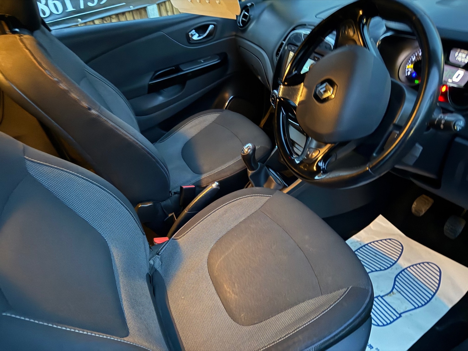 Used Renault Captur 2015 for sale - 76568210: Photo 9