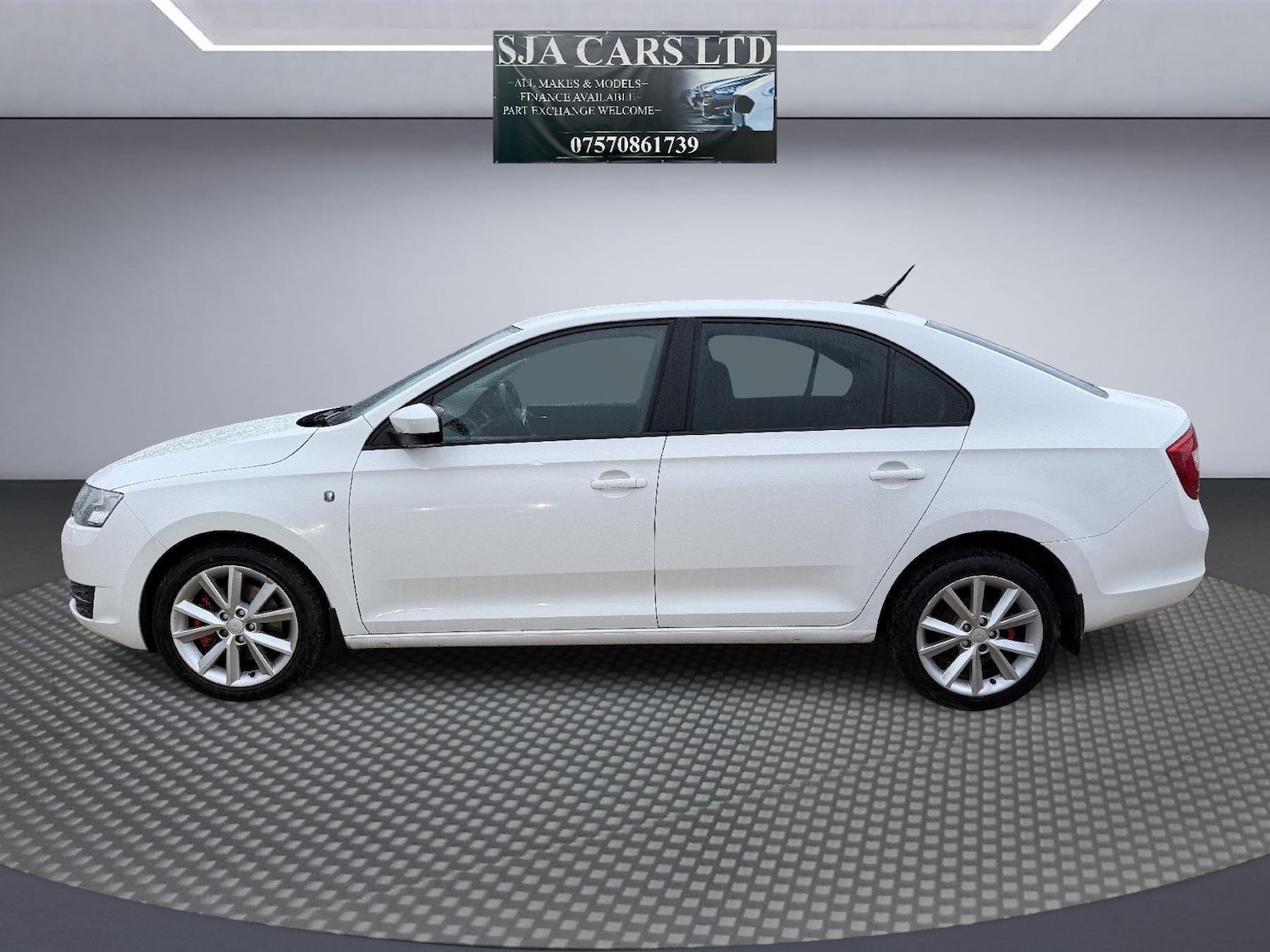 Used Skoda Rapid 2012 for sale - 77220218: Photo 8