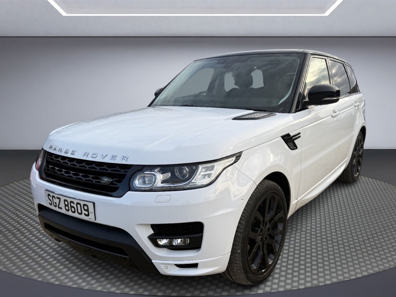 Used Land Rover Range Rover Sport 2015 for sale - 77687753: Photo 3