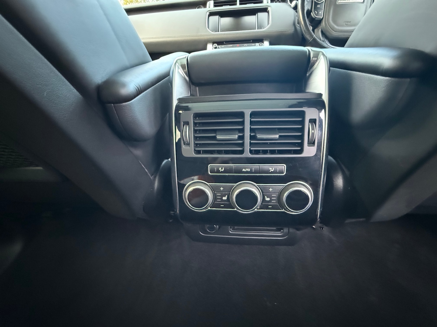 Used Land Rover Range Rover Sport 2015 for sale - 76344309: Photo 17