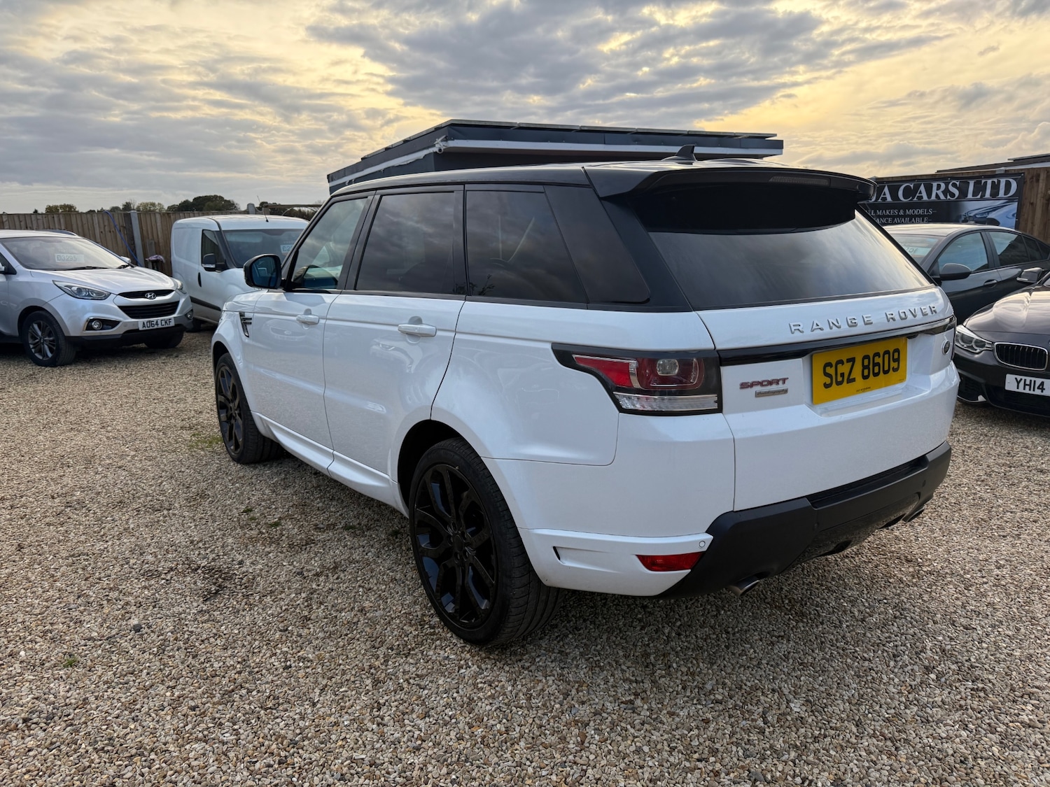 Used Land Rover Range Rover Sport 2015 for sale - 76344309: Photo 6