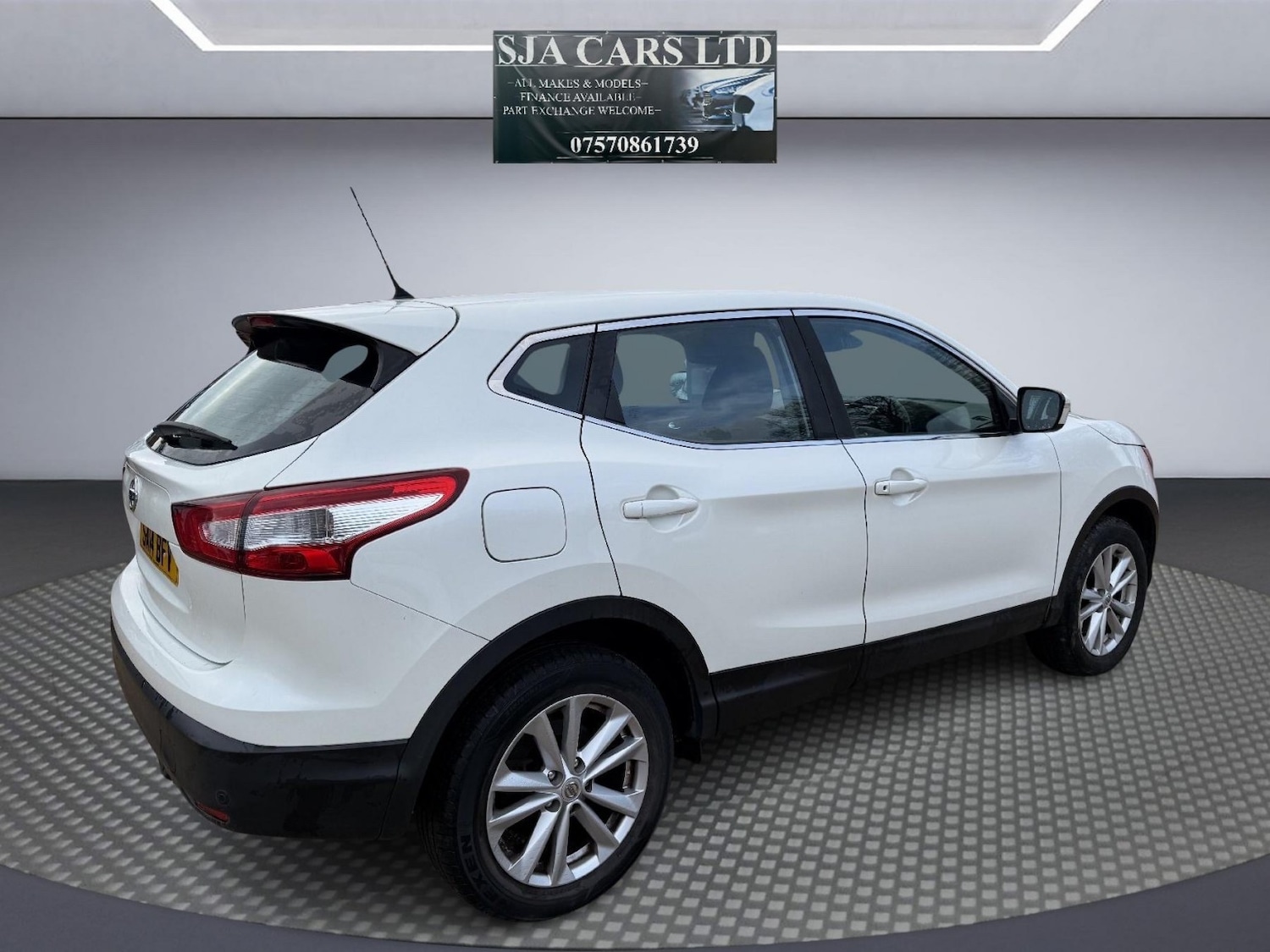 Used Nissan Qashqai 2014 for sale - 77687756: Photo 7