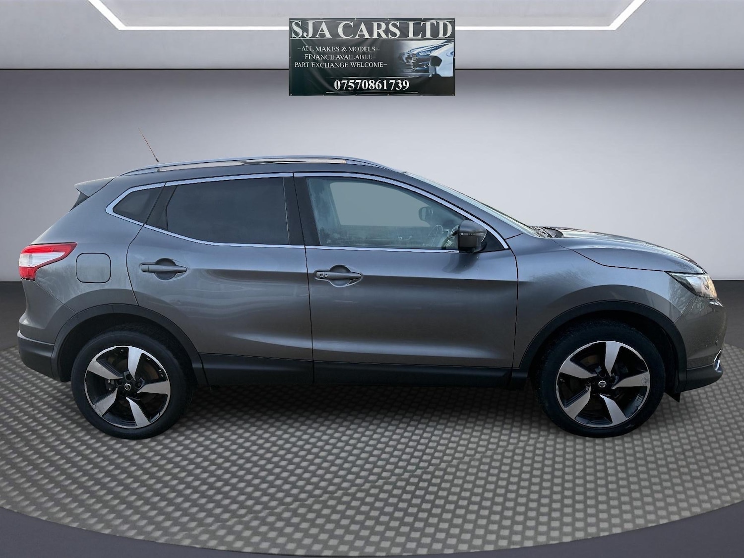 Used Nissan Qashqai 2016 for sale - 77233623: Photo 2