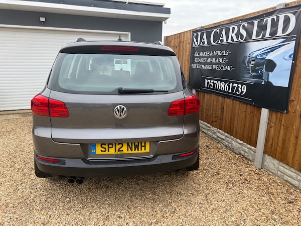 Used Volkswagen Tiguan 2012 for sale - 76288698: Photo 6