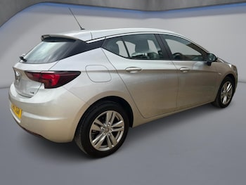 Used Vauxhall Astra 2017 for sale - 79395092: Photo